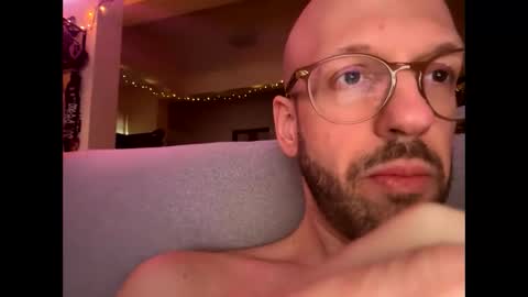 HugeSecret online show from January 11, 2:21 pm