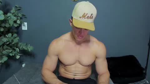 twitter REECET26 instagram RECCETAYLOR online show from February 14, 12:05 am