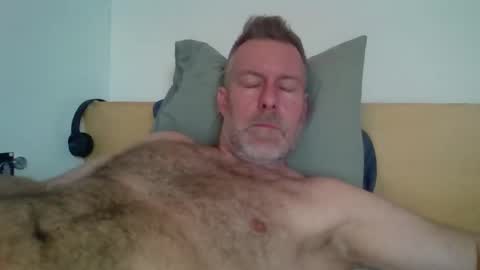 Red online show from February 9, 10:09 am