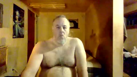 reddragon1195 online show from March 11, 12:22 am