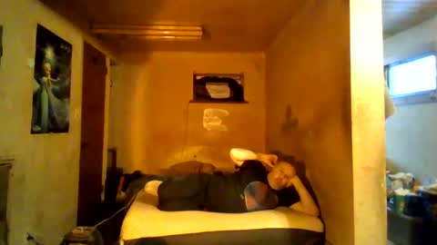 reddragon1195 online show from February 2, 10:06 pm