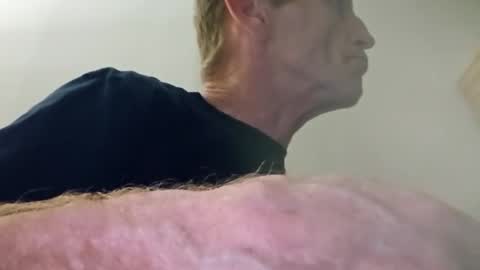 redrodridding online show from November 14, 4:37 am