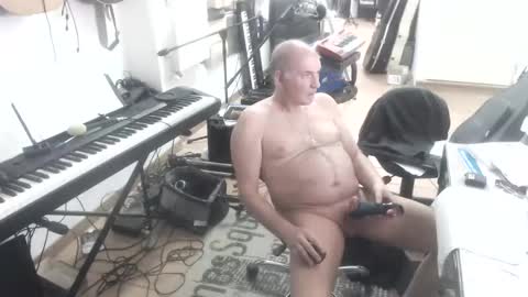 renefr online show from December 10, 10:27 pm