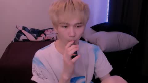 rennuts online show from March 16, 10:30 am