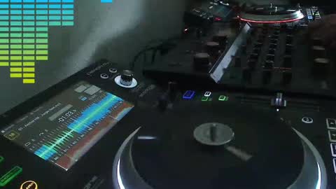 GearPorn online show from April 11, 8:45 pm