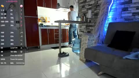 reymasterhot online show from October 24, 10:11 pm