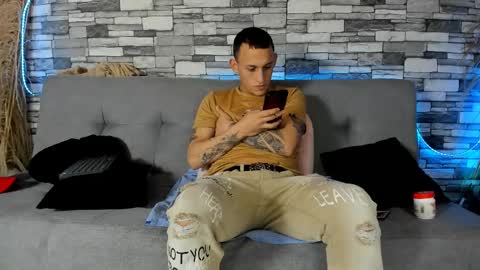 reymasterhot online show from October 22, 10:46 pm