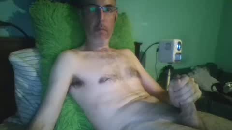 reyes_albert2006 online show from September 17, 11:11 am