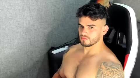 Snapshot of ricardogonzalez666 chatting on October 5, 12:25 am ricardogonzalez666 online show from October 5, 12:25 am