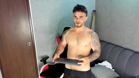 Snapshot of ricardogonzalez666 chatting on September 26, 1:03 am ricardogonzalez666 online show from September 26, 1:03 am