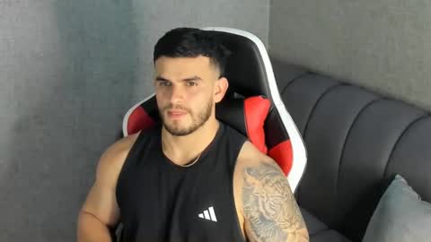 Snapshot of ricardogonzalez666 chatting on December 27, 11:53 pm ricardogonzalez666 online show from December 27, 11:53 pm