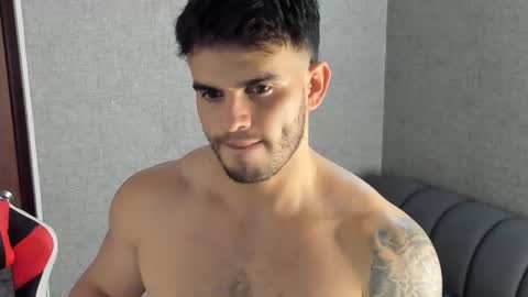 Snapshot of ricardogonzalez666 chatting on December 4, 10:41 pm ricardogonzalez666 online show from December 4, 10:41 pm