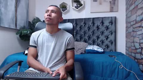 richar_voller online show from January 22, 11:12 am