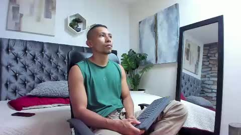 richar_voller online show from July 13, 12:40 pm