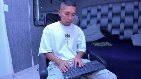 richar_voller online show from October 11, 11:36 am