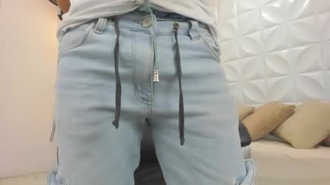 Ricky  online show from November 24, 9:05 pm