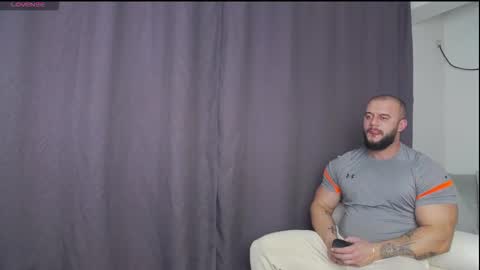 rickymiami1 online show from November 17, 6:44 pm