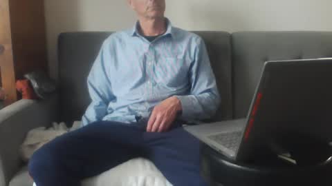 ridemehigh1 online show from February 25, 5:47 pm