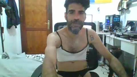 rise4333 online show from November 30, 6:10 pm