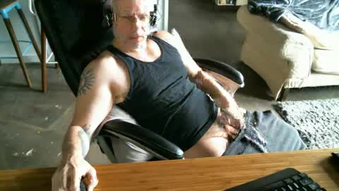 Julian online show from January 19, 5:49 pm