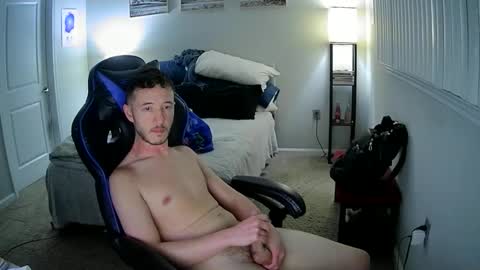 Snapshot of ro0stercogbern chatting on October 31, 11:52 pm ro0stercogbern online show from October 31, 11:52 pm