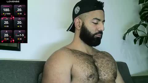 SebasRoa online show from September 8, 3:55 pm