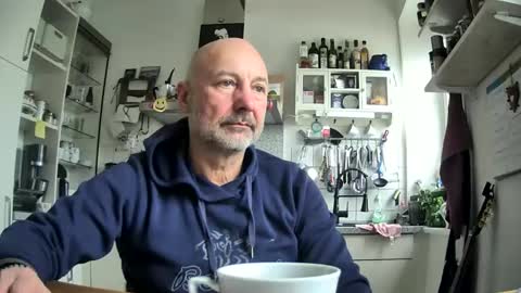 Snapshot of roadrunnerger chatting on February 28, 12:31 pm roadrunnerger online show from February 28, 12:31 pm