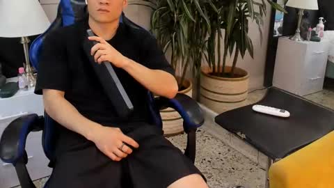 Roan Birkin online show from March 27, 8:10 pm