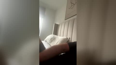 rob398367 online show from March 30, 8:59 am