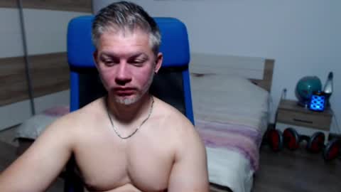 robbyshawz online show from June 1, 4:02 am