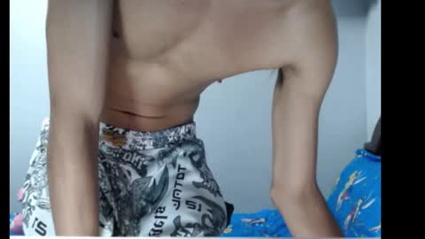 robert_kingg online show from December 17, 7:26 am