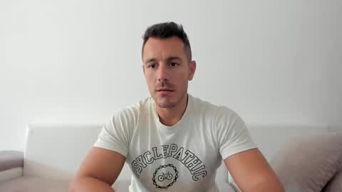 roberto4ever online show from September 13, 11:11 am