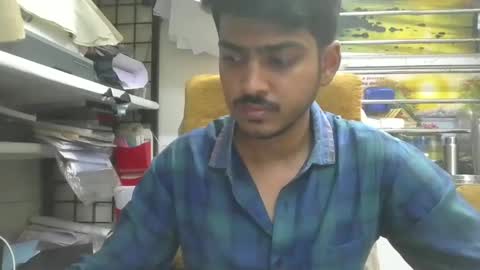 Snapshot of robertsalia220 chatting on March 1, 12:23 pm Robertsalia online show from March 1, 12:23 pm