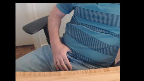 Snapshot of robidan6923 chatting on September 22, 2:27 pm robidan6923 online show from September 22, 2:27 pm