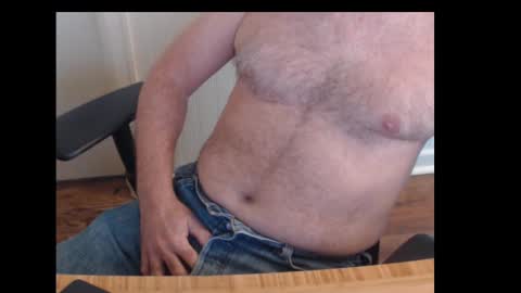 Snapshot of robidan6923 chatting on December 12, 4:10 pm robidan6923 online show from December 12, 4:10 pm