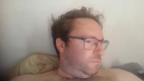 robinouhot online show from November 7, 9:12 am