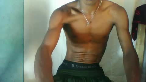 Snapshot of rocardo1510 chatting on February 20, 1:51 pm rocardo1510 online show from February 20, 1:51 pm