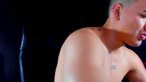 rocco_santos online show from March 18, 6:33 pm