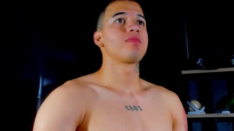 rocco_santos online show from March 23, 6:14 pm