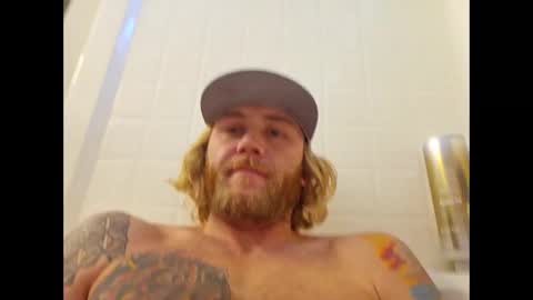 Snapshot of rockhardsurfers chatting on December 25, 2:34 pm rockhardsurfers online show from December 25, 2:34 pm