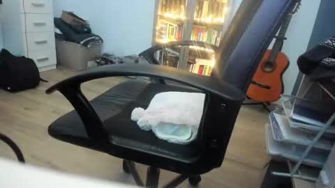 romainhotboy online show from January 17, 10:44 pm