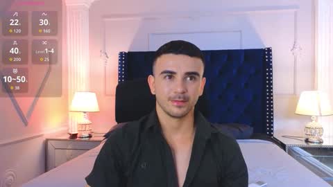 Snapshot of roman_chase chatting on October 20, 11:58 am online show from October 20, 11:58 am