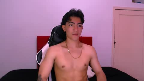 Romeo online show from November 21, 7:35 pm