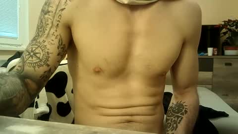 romulus7777 online show from January 20, 1:42 pm