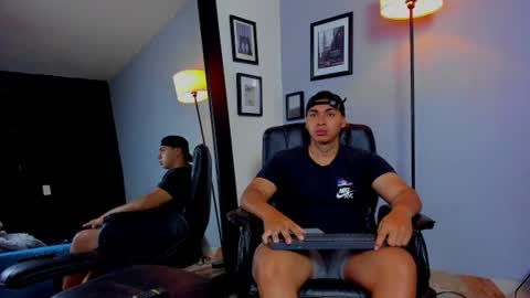 ronnie_crawford online show from July 15, 3:08 pm