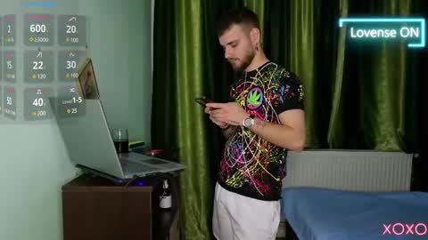 Ronny online show from December 11, 10:27 pm