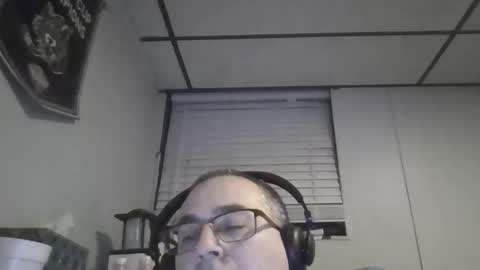 RontheWhiteWolf online show from December 16, 8:32 am