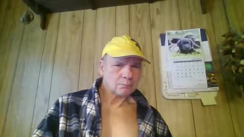 roses2u1958 online show from March 27, 6:50 am