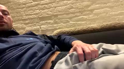 rotteei1 online show from March 5, 8:27 pm