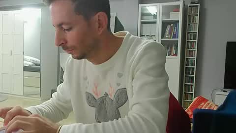 roubarixx online show from October 12, 7:02 am